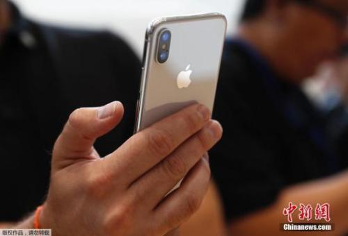 日華媒：愛手機(jī)多于愛孩子？家長(zhǎng)應(yīng)設(shè)親子時(shí)間