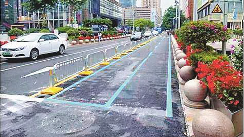 非機(jī)動(dòng)車該向誰“要”路權(quán)？